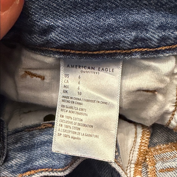 American Eagle Outfitters Light Blue Mom Shorts - Picture 5 of 5